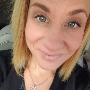 Meet your Posher, Sandy